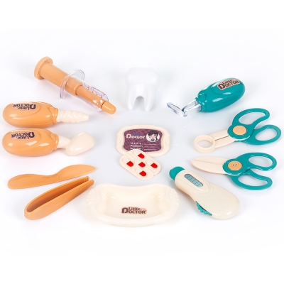 Set jucarie Doctor Chipolino cu lumini si 29 accesorii