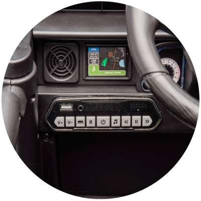 Masinuta electrica Chipolino Toyota FJ Cruiser cu Roti EVA Granite, 4 Motoare, Telecomanda 2.4 GHz, Bluetooth, USB si Suspensii, 3-8 ani