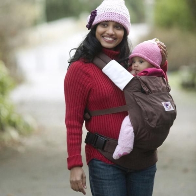 Protectii bretele sustinere marsupii Ergobaby Cream 