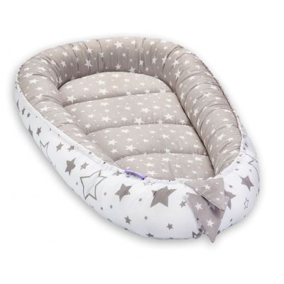Cosulet bebelus pentru dormit Jukki Baby Nest Cocoon XL 90x50 cm Beige stars