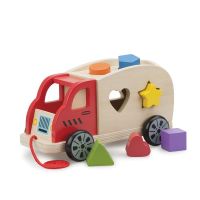 Camion din lemn sortator cu diferite forme New Classic Toys