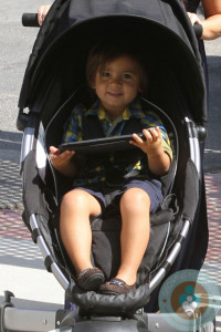 Caruciorul cu pliere automata Origami 4Moms - alegerea vedetelor