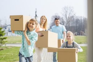 Cum poate afecta schimbarea locuintei comportamentul scolarului