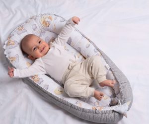Cat timp poate fi folosit un babynest? Ghid complet pentru parinti
